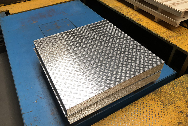 5052-Placa-estriada-de-aluminio-6