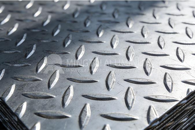 Placa de Tránsito Antideslizante 5754 0_0007_4